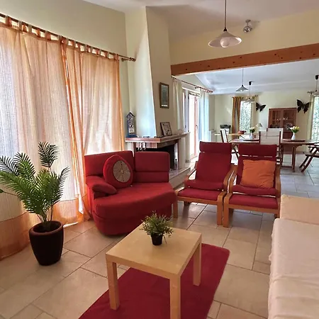 Holiday home Casa Vacanze In Campagna San Valentino in Abruzzo Citeriore