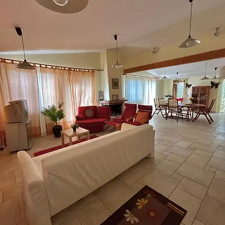 Holiday home Casa Vacanze In Campagna *